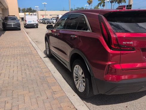 Used 2024 Cadillac XT4 Luxury FWD image 10