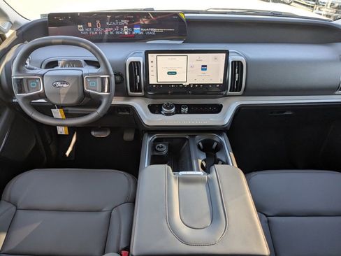 New 2025 Ford Expedition Max Active image 16