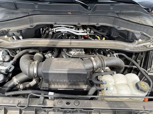 Used 2023 Ford Explorer Platinum w/ Premium Technology Package image 22