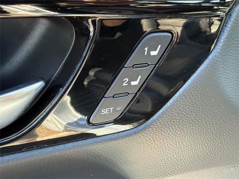 Used 2023 Honda CR-V EX-L image 15