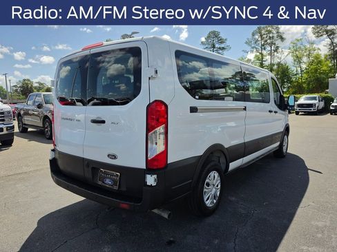 Used 2023 Ford Transit 350 XLT RWD image 4