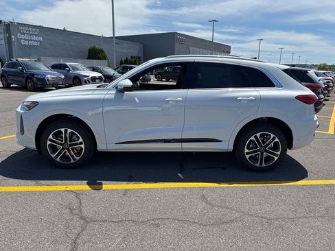 New 2026 Audi Q5 Premium AWD/4WD image 4