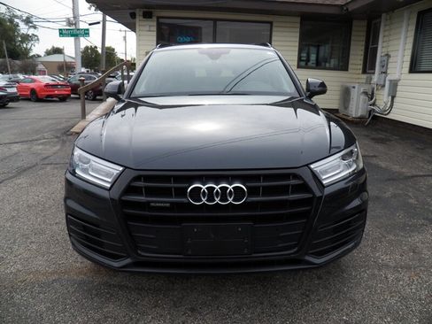 Used 2020 Audi Q5 2.0T Premium w/ Titanium Sport Package AWD/4WD image 5