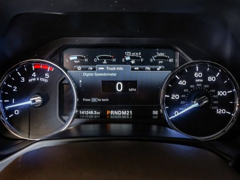 Used 2017 Ford F250 King Ranch w/ King Ranch Ultimate Package AWD/4WD image 18