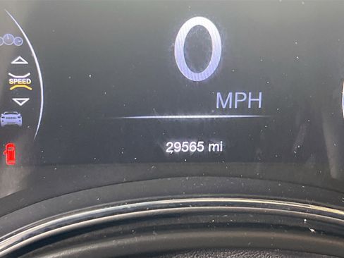 Used 2022 Jeep Grand Cherokee Limited image 12