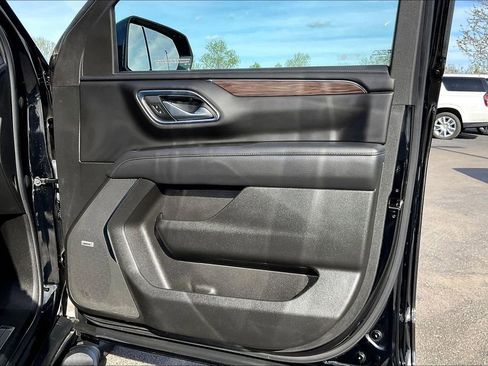 Used 2023 Chevrolet Tahoe Z71 image 31
