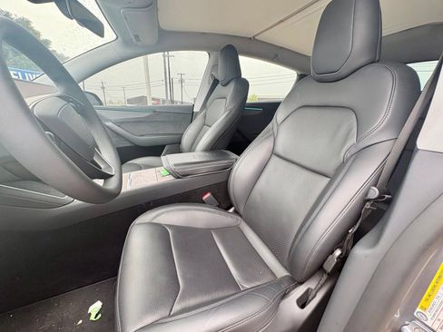 Used 2026 Tesla Model Y 2WD image 10