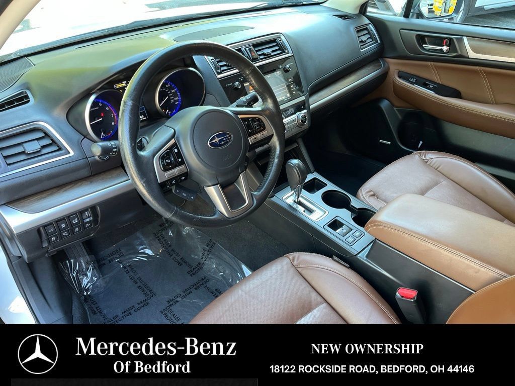 Used 2017 Subaru Outback 2.5i Touring AWD/4WD image 12