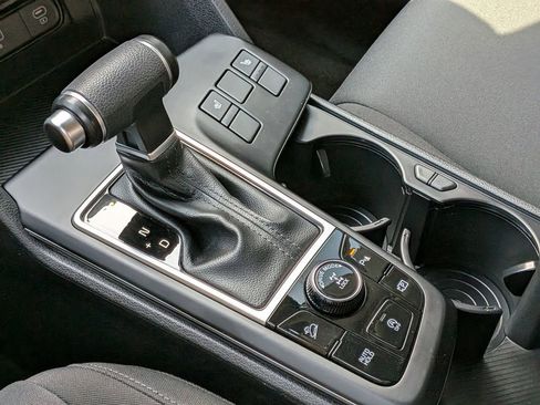 Certified 2024 Kia Sportage LX image 16