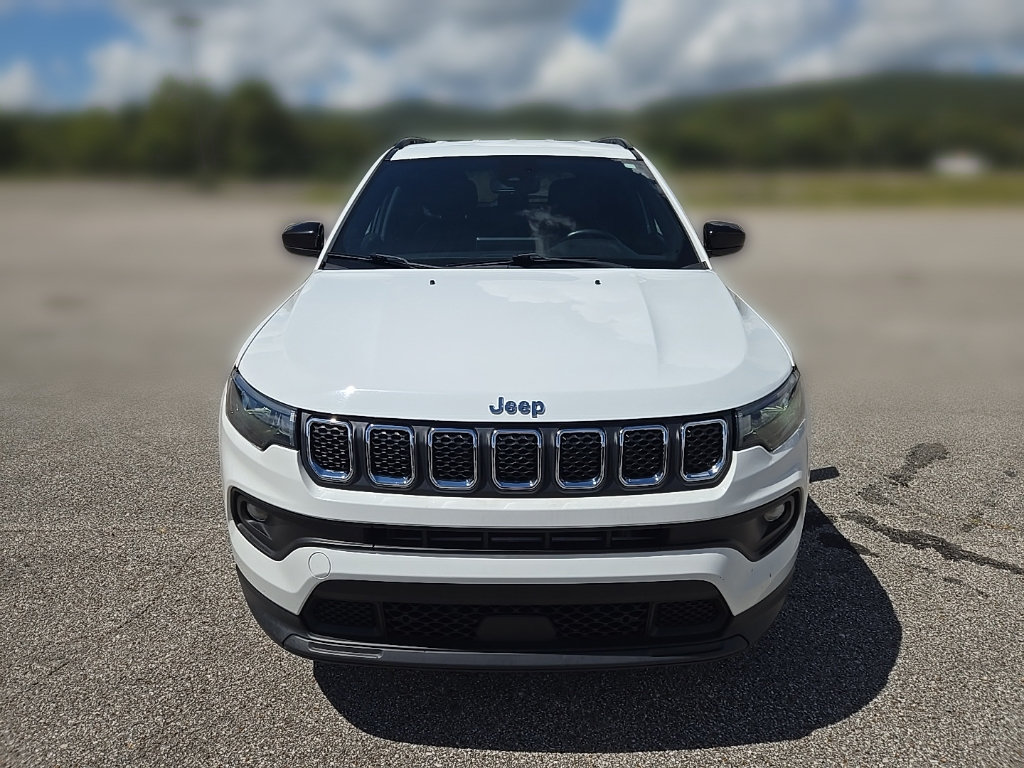 Used 2023 Jeep Compass Latitude AWD/4WD image 7
