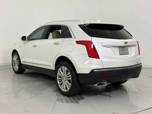 Used 2019 Cadillac XT5 Premium Luxury image 3