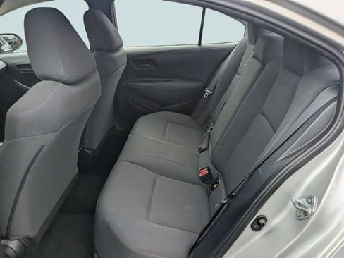 Used 2022 Toyota Corolla LE image 12