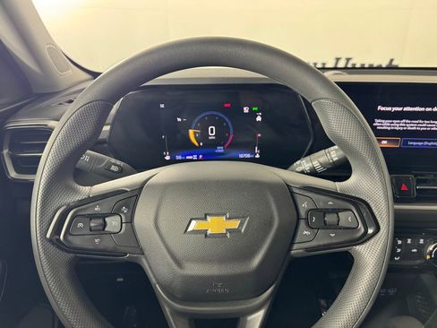 Used 2025 Chevrolet TrailBlazer LT AWD/4WD image 13