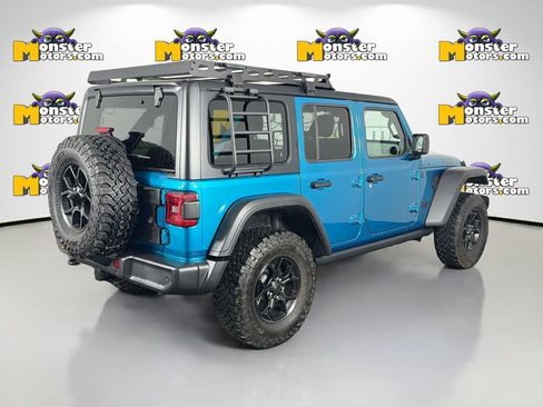 Used 2024 Jeep Wrangler Willys image 5