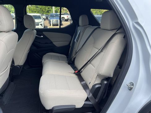 Used 2023 Chevrolet Traverse LS w/ Safety Package AWD/4WD image 12