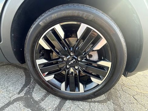 Used 2024 Kia Telluride SX AWD/4WD image 16