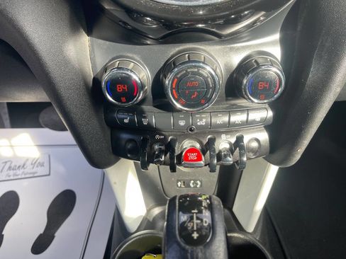 Used 2016 MINI Cooper Convertible image 22