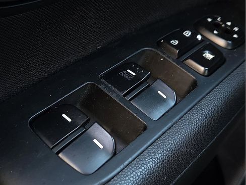 Used 2015 Kia Soul image 16