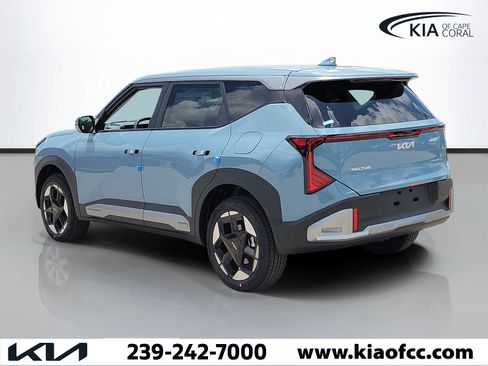 New 2027 Kia Seltos S AWD/4WD image 4