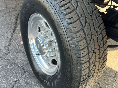 Used 2004 Ford F250 Lariat image 11