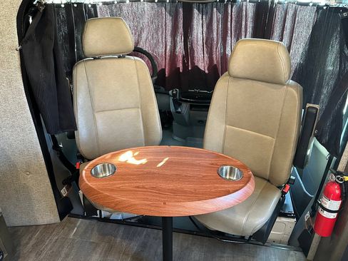Used 2017 Mercedes-Benz Sprinter 3500 image 26