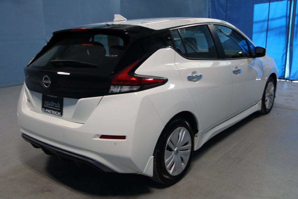 Used 2025 Nissan Leaf S FWD image 28