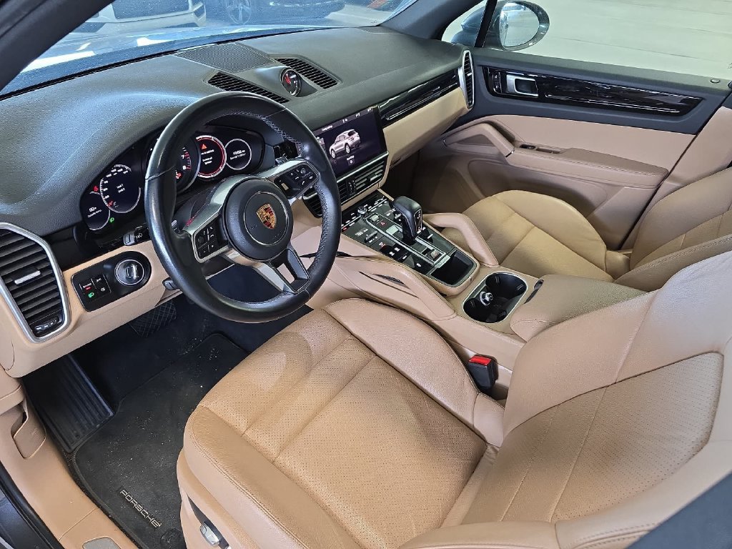 Certified 2020 Porsche Cayenne AWD/4WD image 4
