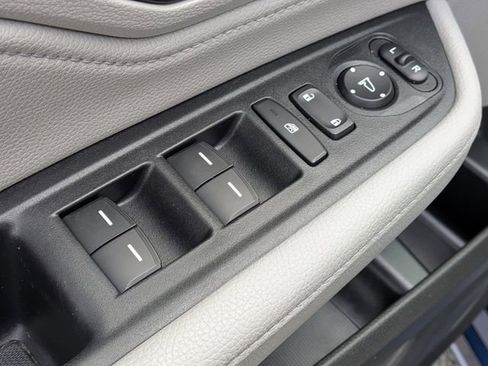 Used 2023 Honda Odyssey Touring image 14