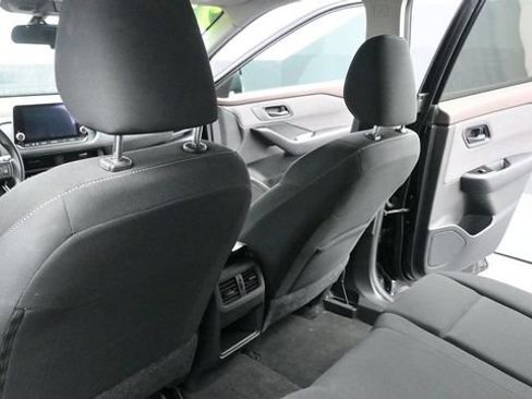 Used 2023 Nissan Rogue S AWD/4WD image 20