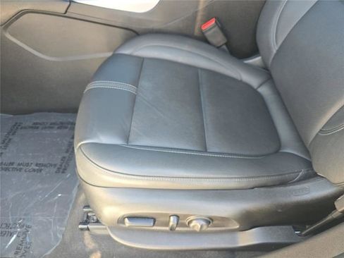 Used 2021 Chevrolet Blazer LT w/ Redline Edition FWD image 13