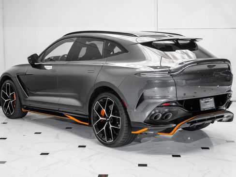 Used 2025 Aston Martin DBX 707 image 2