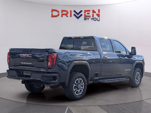 Used 2022 GMC Sierra 2500 AT4 w/ AT4 Preferred Package image 5