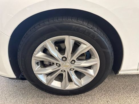 Used 2020 Chevrolet Malibu LT FWD image 10
