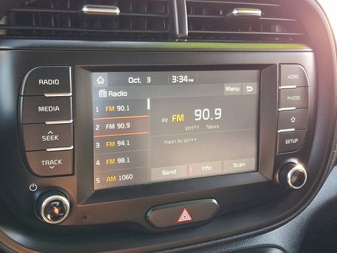 Certified 2020 Kia Soul X-Line image 16