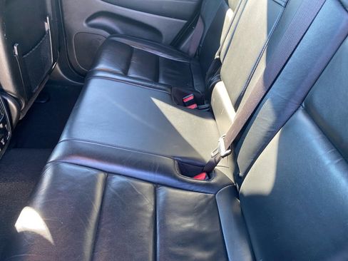 Used 2022 Jeep Grand Cherokee Limited image 15