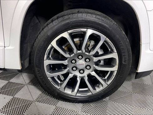 Used 2023 GMC Acadia Denali FWD image 10