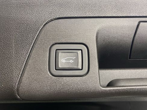 Used 2024 Buick Envision Avenir image 30