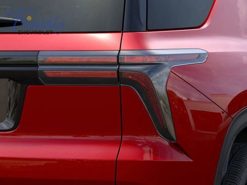 New 2026 Chevrolet Traverse LT w/ LPO, Floor Liner Package AWD/4WD image 21