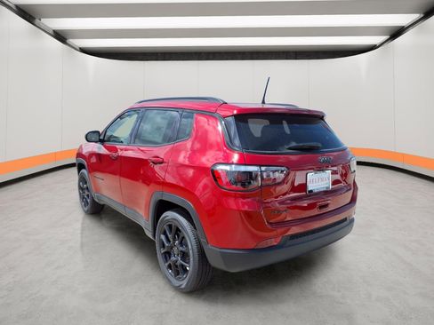 New 2026 Jeep Compass Latitude AWD/4WD image 4