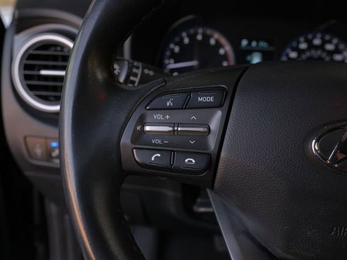 Used 2019 Hyundai Kona SEL FWD image 16