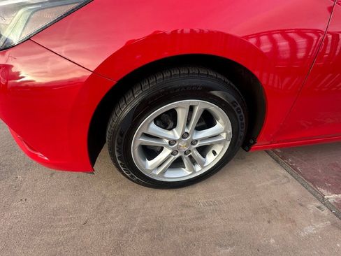 Used 2018 Chevrolet Cruze LT FWD image 21
