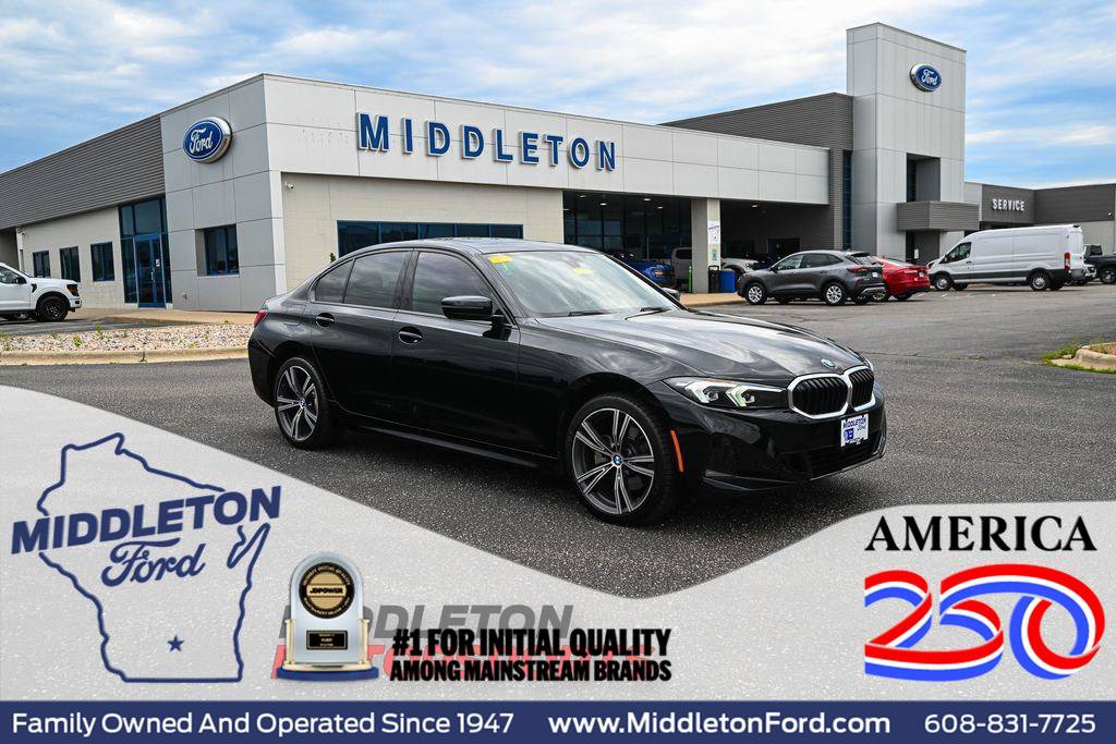 Used 2023 BMW 330i xDrive Sedan w/ Premium Package AWD/4WD image 1