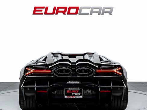 Used 2025 Lamborghini Revuelto AWD/4WD image 4