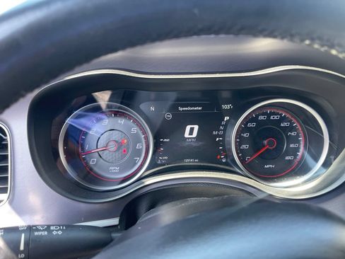 Used 2019 Dodge Charger Scat Pack RWD image 13