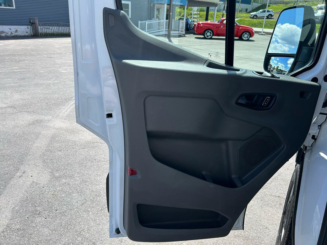 Used 2025 Ford Transit 250 148 High Roof Extended w/ Load Area Protection Package RWD image 13