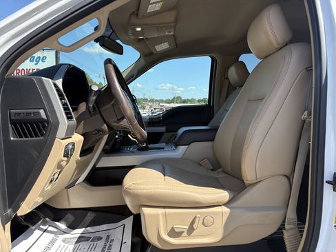 Used 2018 Ford F150 Lariat w/ FX4 Off-Road Package AWD/4WD image 12
