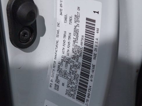 Used 2020 Toyota Tacoma SR w/ SR Convenience Package RWD image 28