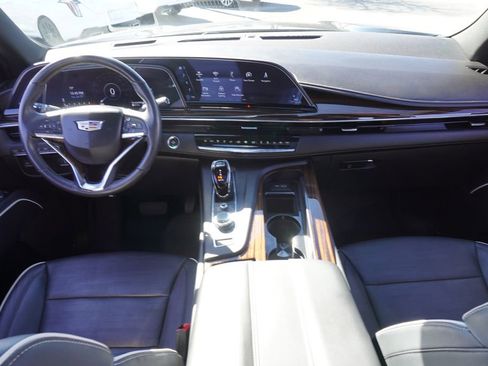 Used 2023 Cadillac Escalade Premium Luxury image 12