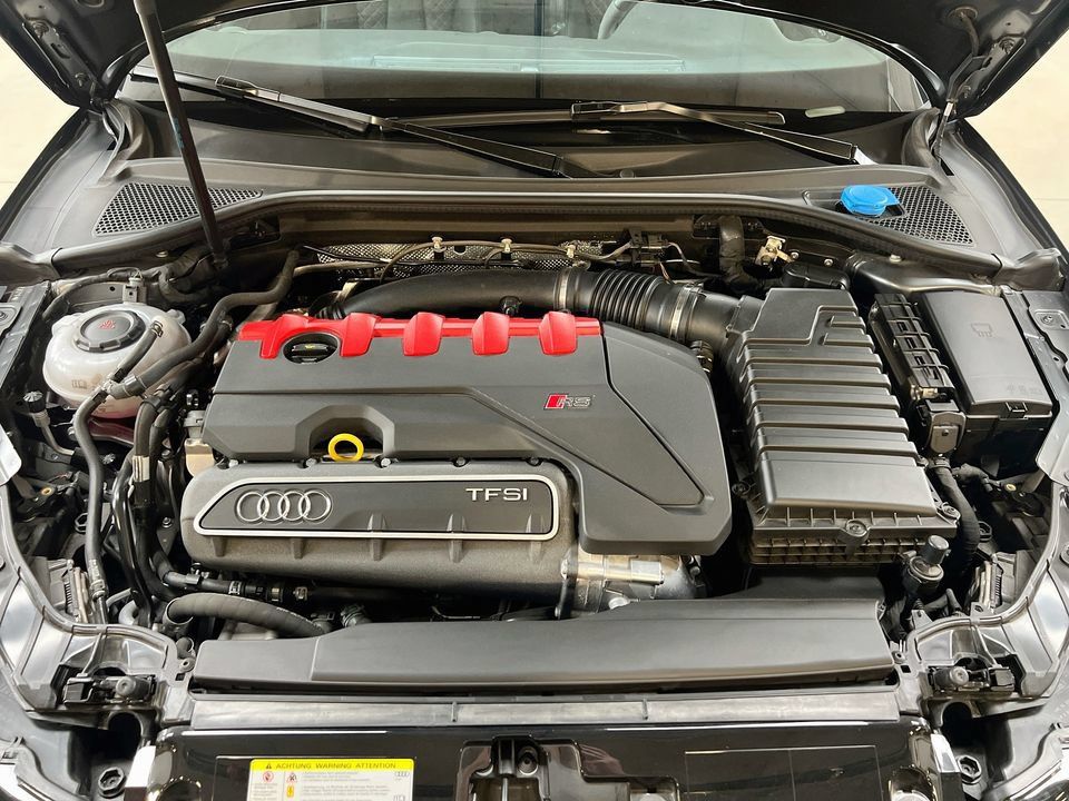 Used 2018 Audi RS 3 AWD/4WD image 32
