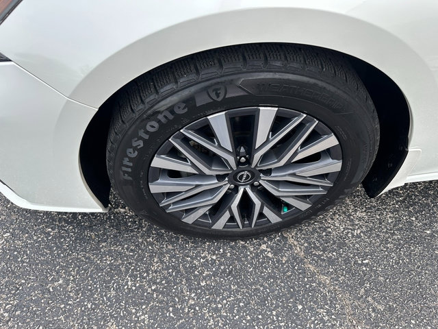 Used 2023 Nissan Altima 2.5 SV w/ SV Premium Package FWD image 34